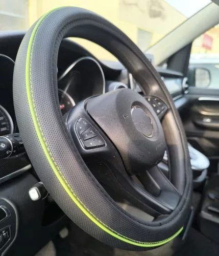 Bőrhatású Kormányvédő 38cm / Zöld betétes