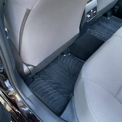 Toyota Corolla 2018- (hybrid, sedan) Gledring méretpontos gumiszőnyeg szett