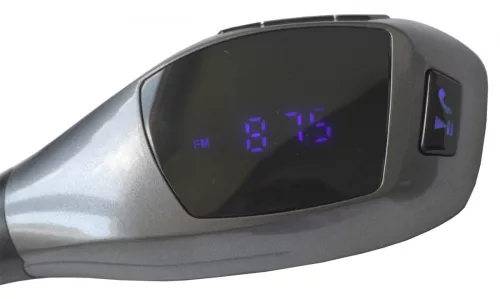 Hands free FM adó