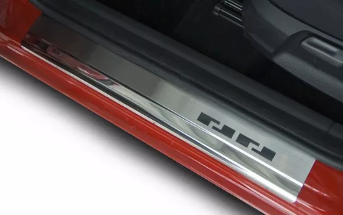 Küszöbvédő lécek Mazda CX-30 2019- (matt)