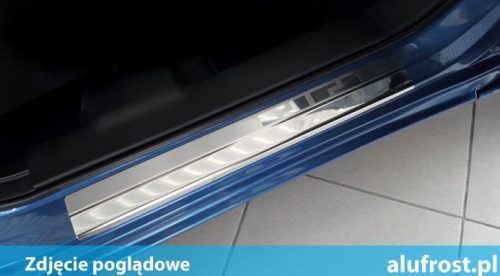 VW Golf VIII. 2020- Alufrost küszöbvédő