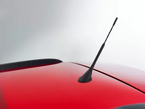 Phonocar 08019 Erősített, hátsó, alacsony zajszintű, üvegszálas szárú AM/FM tetőantenna