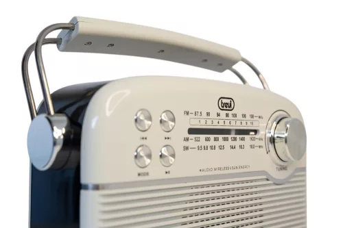 Trevi RA 7F50 BT Hordozható vintage napelemes rádió, Bluetooth-tal, USB és SD kártya bemenettel krémfehér színben