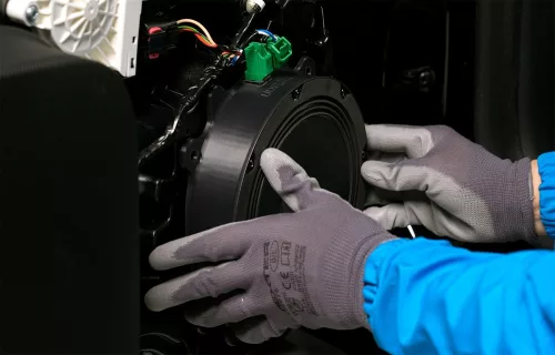 Audison AP TSL 3Y SPK KIT Tesla Model 3 2017-2022 3-utas aktív hangszórókészlet, Plug & Play csatlakozás, prémium Audison hangzás