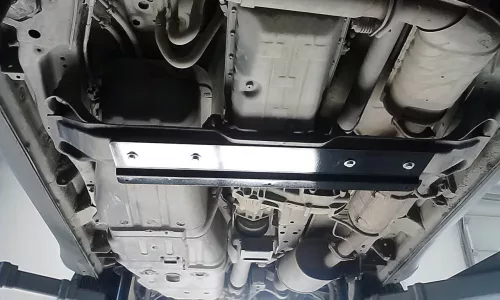 Mitsubishi Pajero III (V60, V70), 2000-2007 - Váltóvédő lemez - SMP00.101