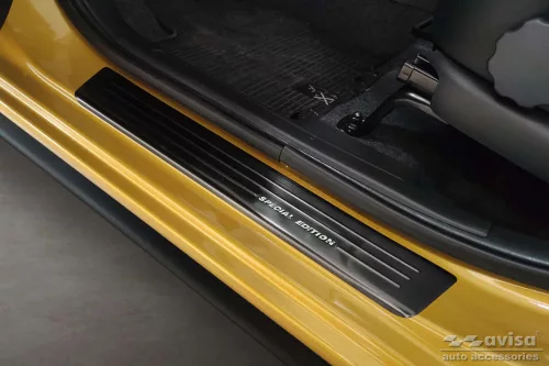 Mitsubishi Space Star 2020-  (sötét-matt) Avisa 4db-os küszöbvédő