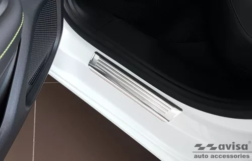 Peugeot 2008 2020- (matná) Avisa 4db-os küszöbvédő