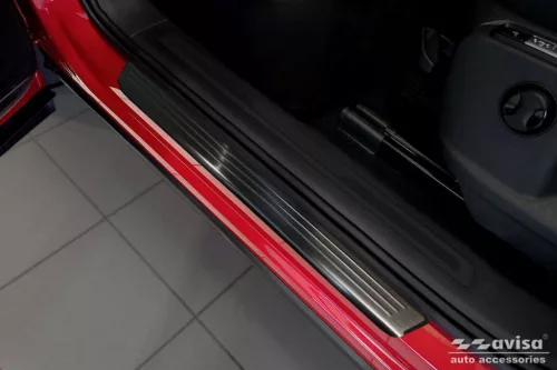 Prahové lišty VW Tiguan 2016-2023 (tmavé, matné)