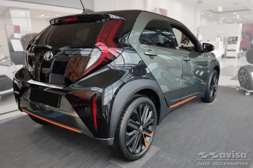 Toyota Aygo X 2022- (matt) Avisa 4db-os küszöbvédő