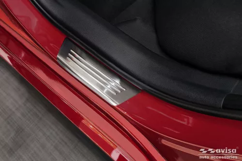Küszöbvédő lécek Toyota Yaris 2020- (hatchback, matt)