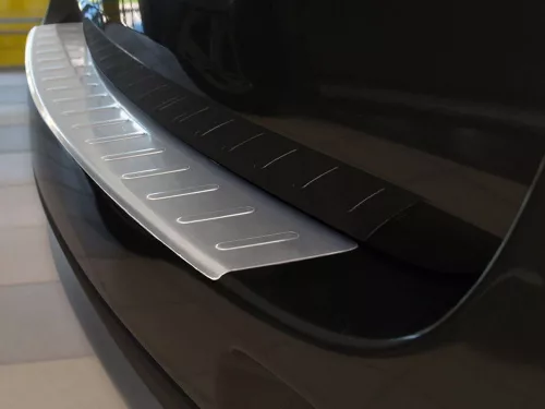Dacia Duster 2010-2018 (matt) Avisa lökhárítóvédő