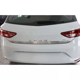 Seat Leon 2012-2020 (matt) Avisa lökhárítóvédő