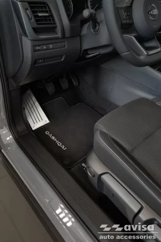 Autós lábtámasz Nissan Qashqai 2021-