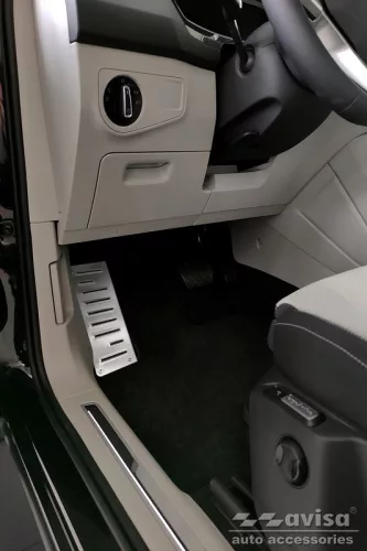 Autós lábtámasz VW Tiguan 2016-2023