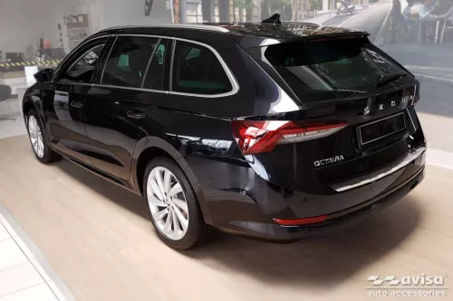 Autós lábtámasz Škoda Octavia IV. 2020-