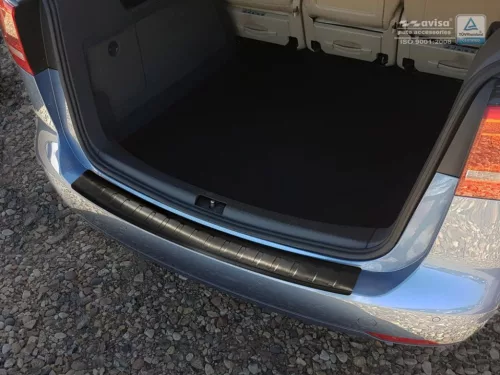 Ochranná lišta hrany kufru VW Touran 2010-2015 (tmavá, matná, II. jakost)
