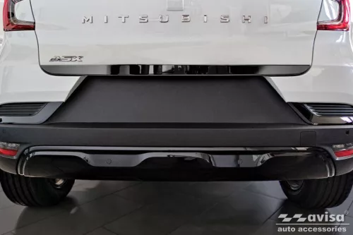 Díszléc a csomagtér ajtajára Mitsubishi ASX 2022-
