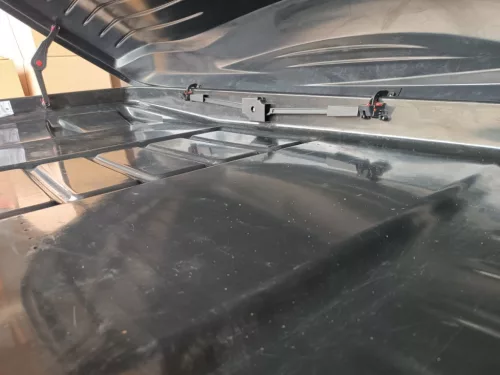 Tetőbox Aroso Deutschland München 580 (karbon, használt)