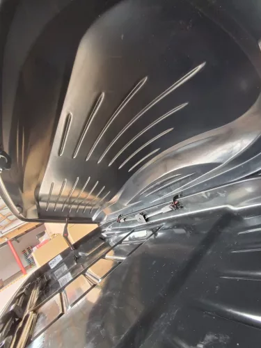 Tetőbox Aroso Deutschland München 580 (karbon, használt)