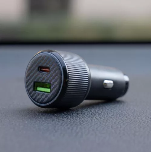 USB adaptér 1x + 1x USB-C (63W)
