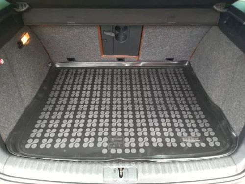 VW Tiguan 2007-2016 Rezaw-Plast méretpontos csomagtértálca