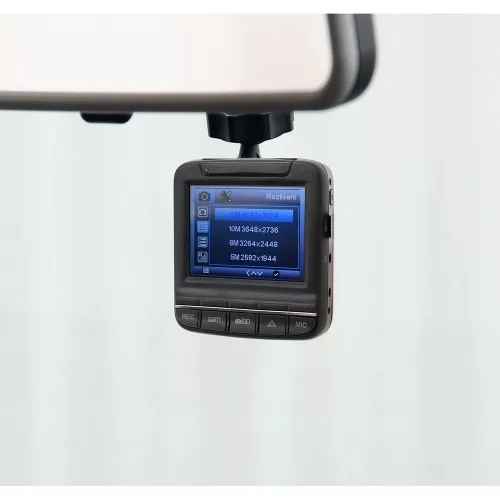 Autós kamera GPS modullal (2,4")