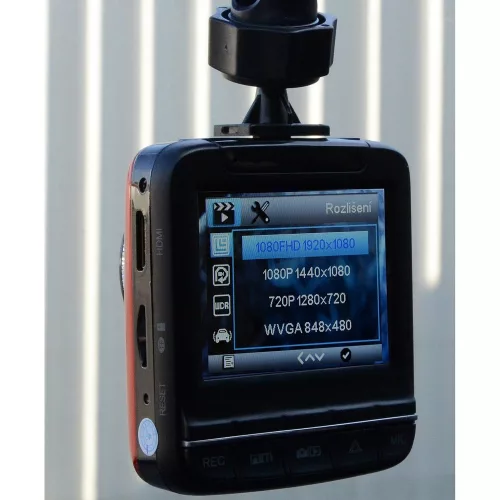 Autós kamera GPS modullal (2,4")