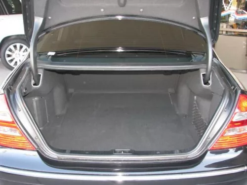 Mercedes E-Classe W211 2002-2009 (sedan) Novline méretpontos csomagtértálca