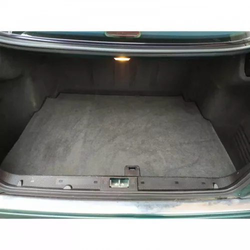 Mercedes E-Classe W210 1995-2002 (sedan, avantgard) Novline méretpontos csomagtértálca