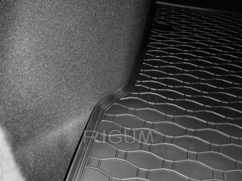 Dacia Duster 2018- (4x2) Rigum méretpontos csomagtértálca