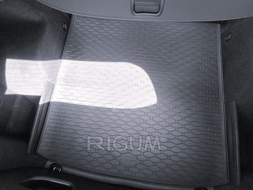 Fiat Tipo 2017- (combi, felső) Rigum méretpontos csomagtértálca