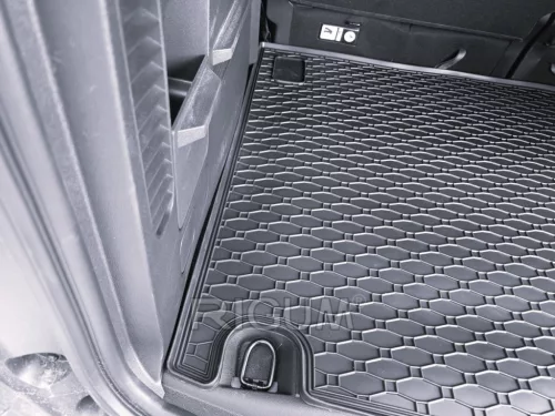 Ford Tourneo Courier 2023- Rigum méretpontos csomagtértálca