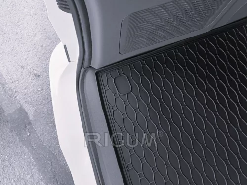 Gumová vana do kufru VW Transporter T7 2024- (L2)