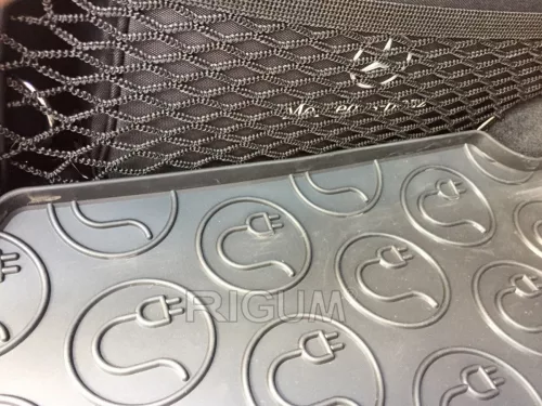 Mercedes EQC 2019- Rigum méretpontos csomagtértálca