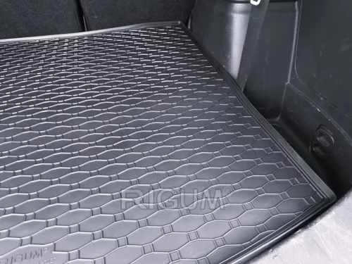 Mitsubishi Outlander 2012-2022 (5 személyes, i PHEV) Rigum méretpontos csomagtértálca