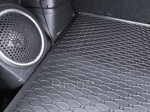 Mitsubishi Outlander 2012-2022 (5 személyes, i PHEV) Rigum méretpontos csomagtértálca