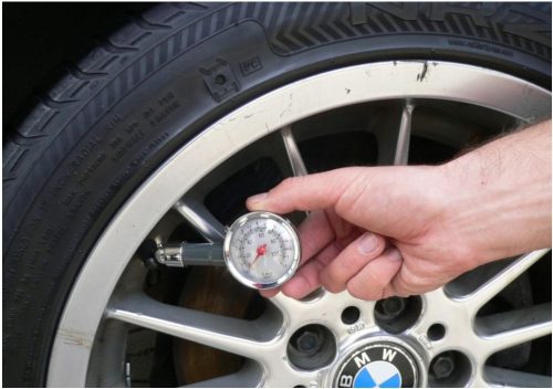 CarCommerce keréknyomás mérő - 7,5bar