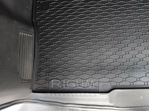 Gumová vana do kufru Toyota ProAce Verso 2016- (L2)