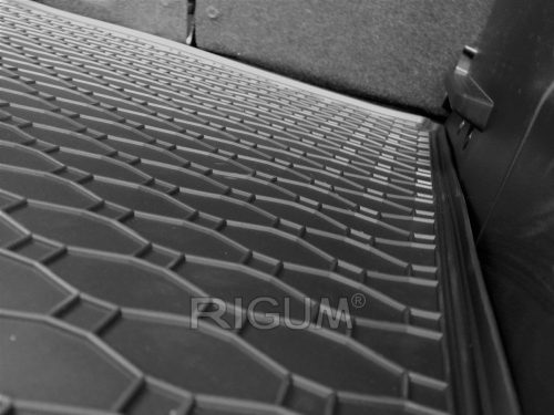 Suzuki SX4 S-Cross 2013-2021 Rigum méretpontos csomagtértálca