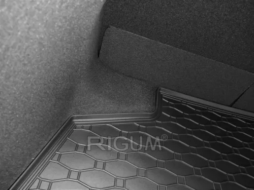 Toyota Corolla 2018- (sedan) Rigum méretpontos csomagtértálca