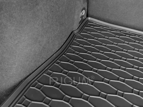 VW Golf VII. Sportsvan 2014-2020 Rigum méretpontos csomagtértálca