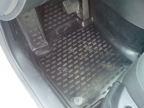 Skoda Octavia II. 2005-2013 Novline méretpontos gumiszőnyeg szett