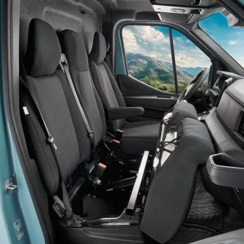 Přesné autopotahy Nissan Interstar 2025- (dvojité sedadlo spolujezdce se stolkem)