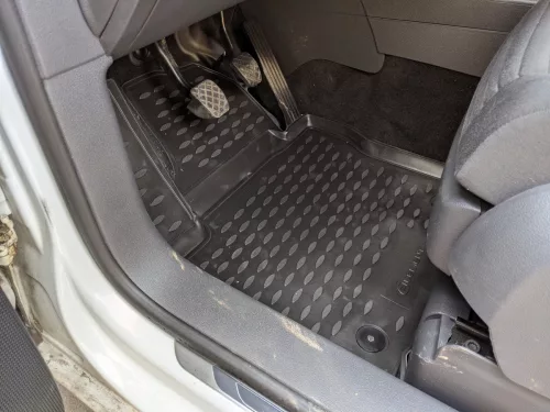 VW Touran 2003-2015 (5 személyes) Novline méretpontos gumiszőnyeg szett