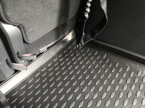 VW Caddy 2004-2020 (5 személyes) Novline méretpontos csomagtértálca