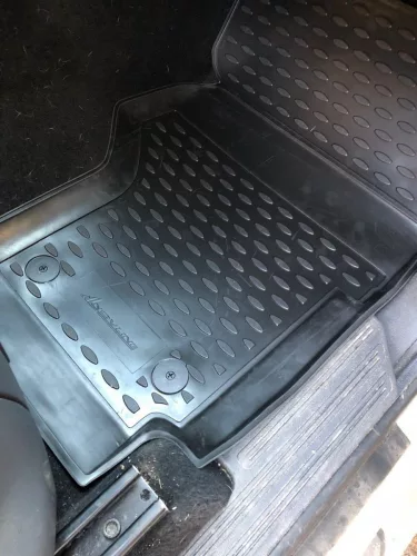 VW Amarok 2010-2020 Novline méretpontos gumiszőnyeg szett