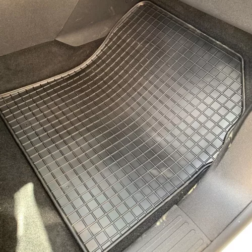 Fiat Doblo 2022- (első, ovális rögzítés) Petex méretpontos gumiszőnyeg