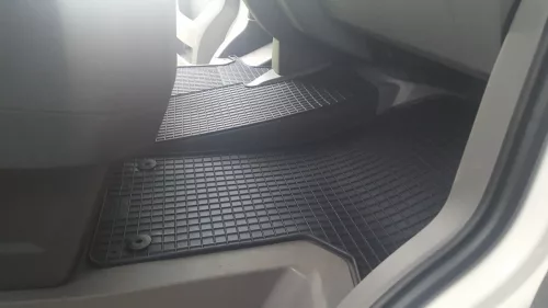 MAN TGE 2017- Petex méretpontos gumiszőnyeg szett