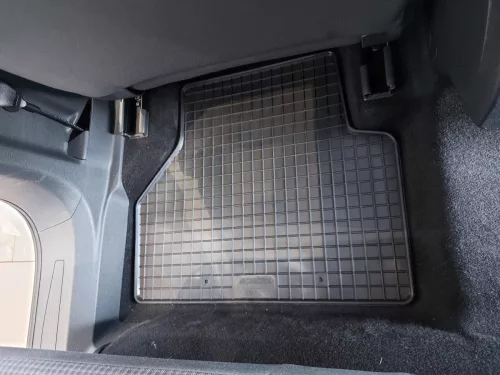 Ford Tourneo Connect 2022- (2. sor) Petex méretpontos gumiszőnyeg