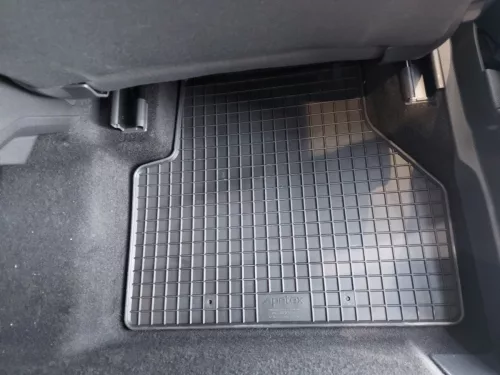 Ford Tourneo Connect 2022- (2. sor) Petex méretpontos gumiszőnyeg